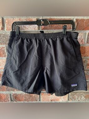 Patagonia Black Lightweight Athletic Shorts size Medium